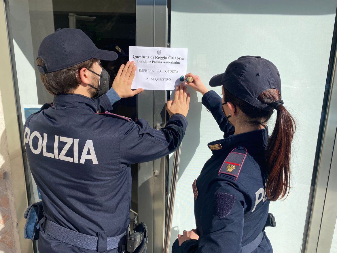 Polizia sequestro helianthus