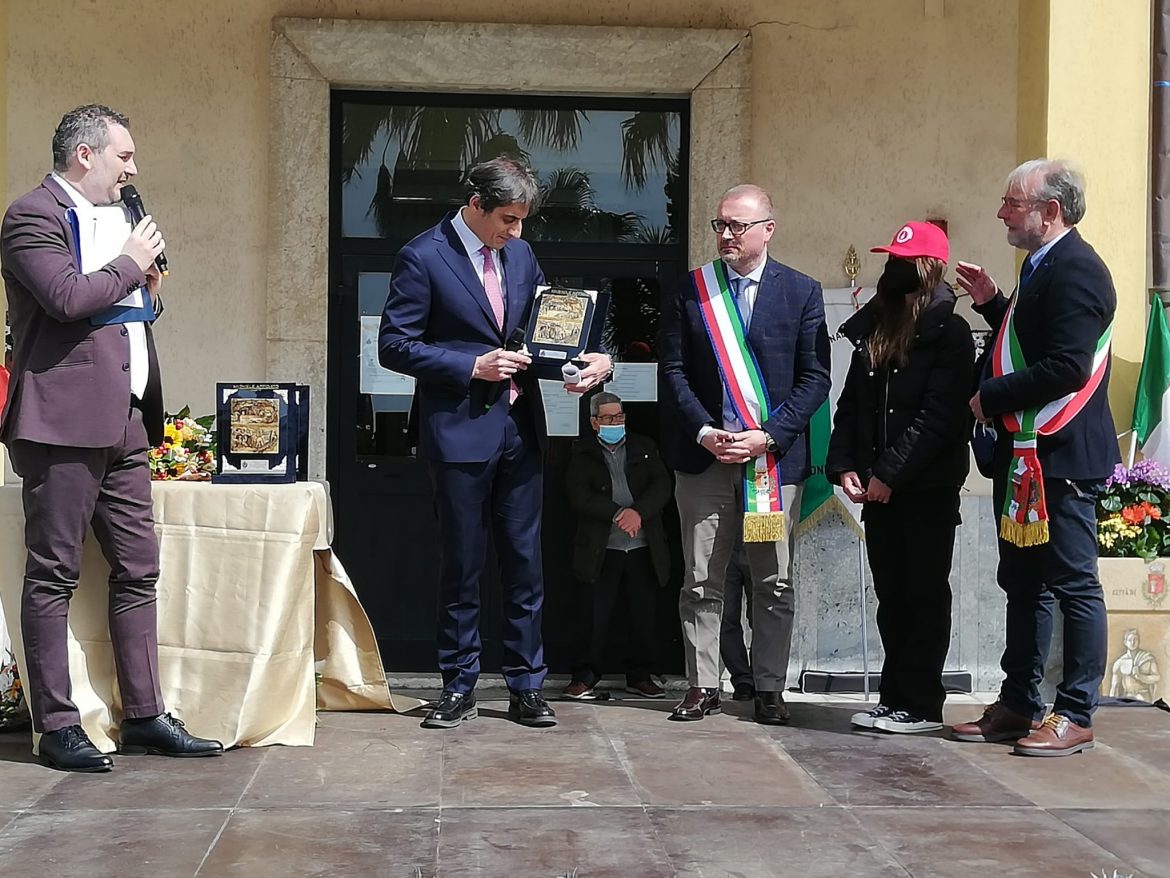 Premio minatore d'oro motta san giovanni
