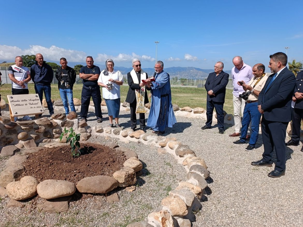 aiuola della legalità