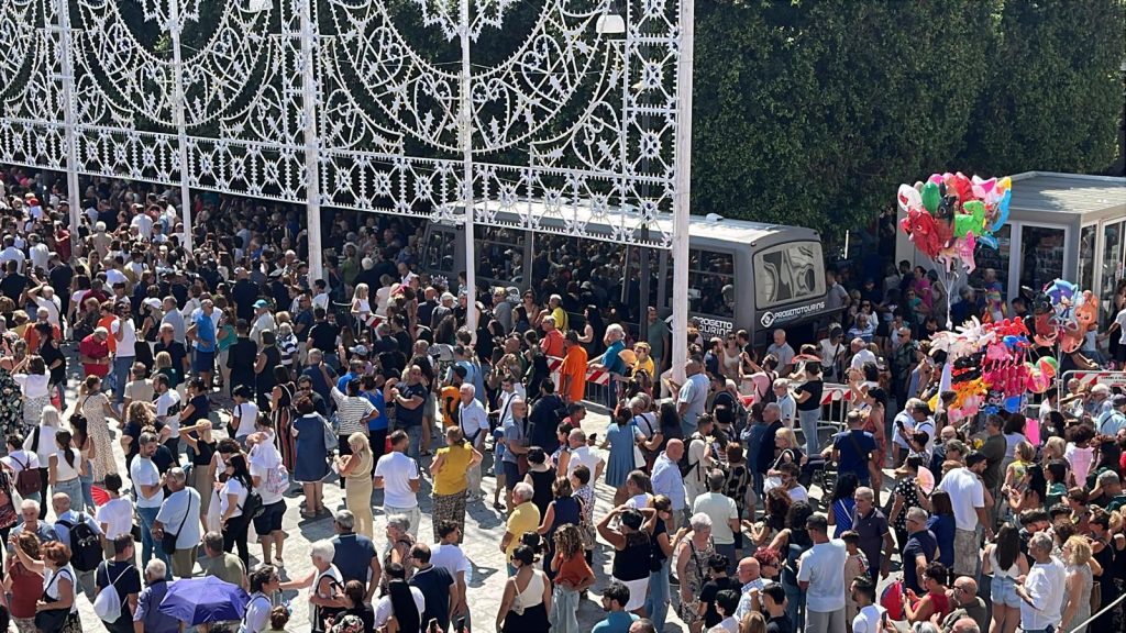 WhatsApp Image 2025-10-14 at 11.20.39 (1)